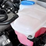 vai trò của bình nước phụ trên ô tô