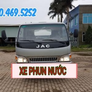 xe phun nước rửa đường 7 khối Jac