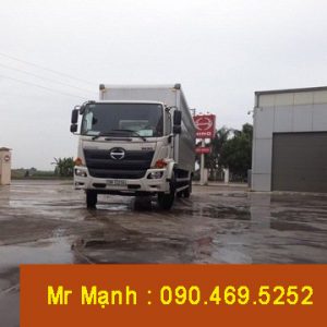 xe tai hino fg thung kin dai 8,8m